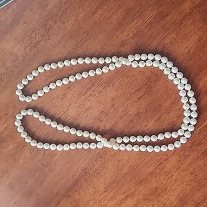 EUC - Beautiful Vintage Faux Pearl Long Strand Necklace
